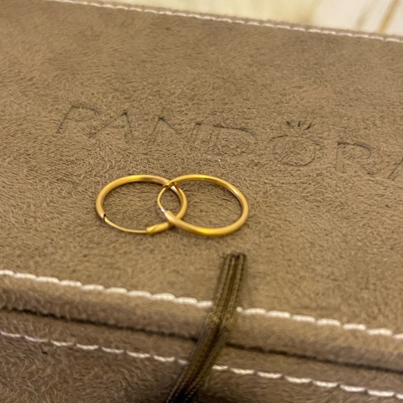 Small Classic 925s in Gold overlay Hoop Earrings - Picture 7 of 7